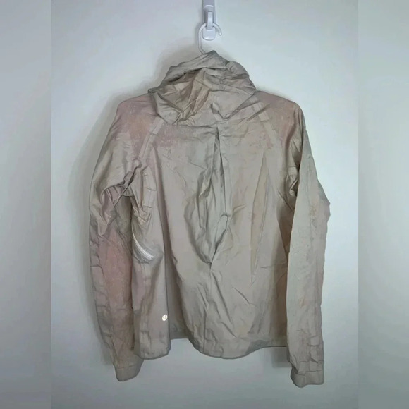 Lululemon Run: Rise And Shine Jacket - Picture 8 of 12
